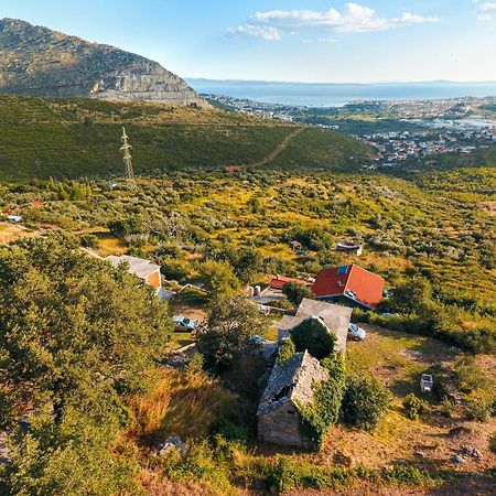 Olive Garden House In Zrnovnica With A View & Bbq Villa Eksteriør billede