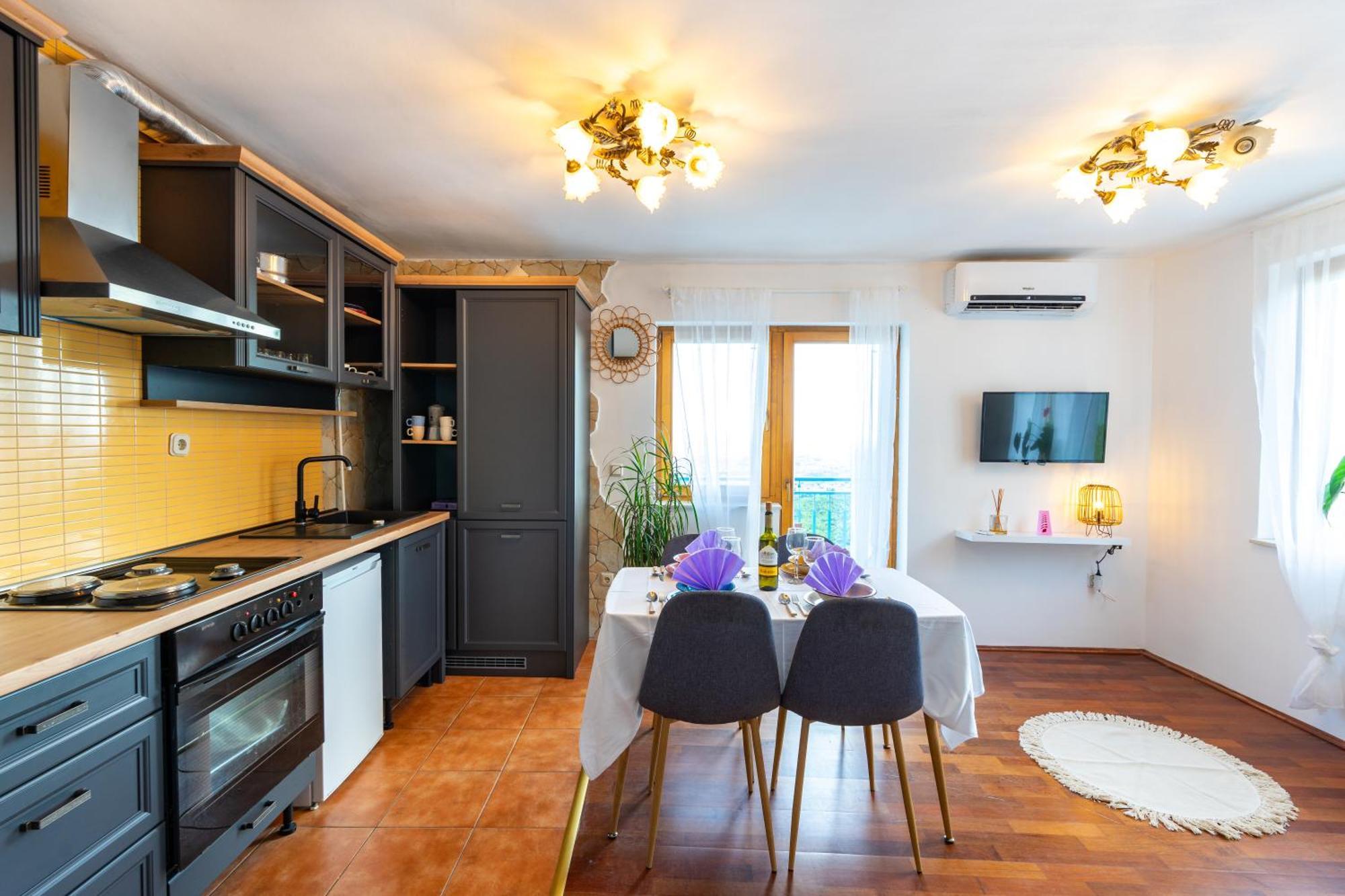 Olive Garden House In Zrnovnica With A View & Bbq Villa Eksteriør billede